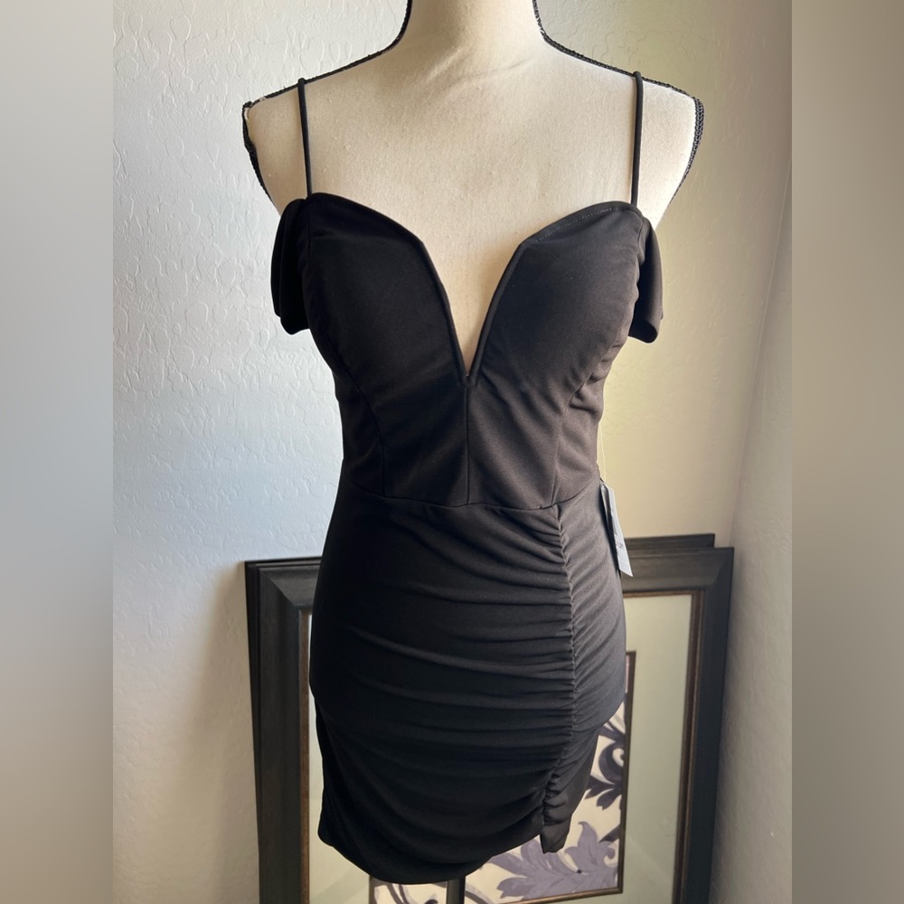 Black V Neck Off the Shoulder Dress
